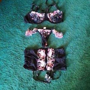 Lingerie.MAKE OFFER!!